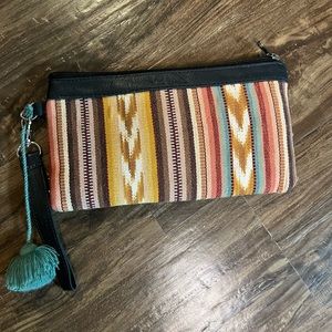 Nena and Co Esperanza clutch